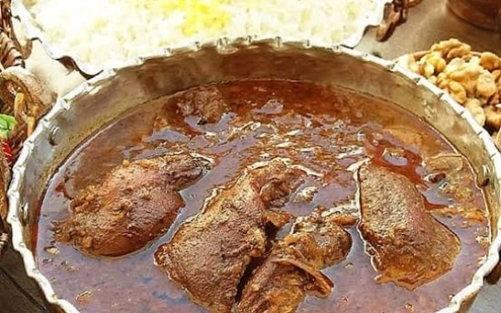 نیم پرس خورشت فسنجان