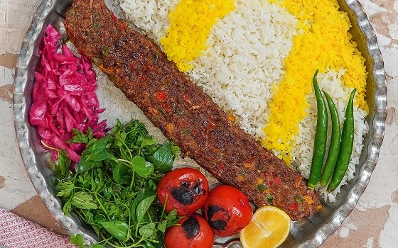 چلو کباب مخصوص هیرون