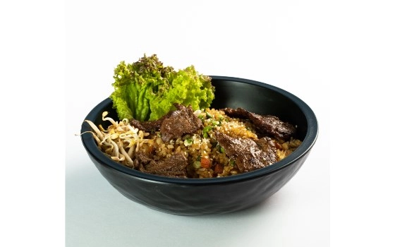 برنج سرخ شده با گوشت