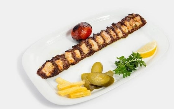خوراک لقمه نگینی