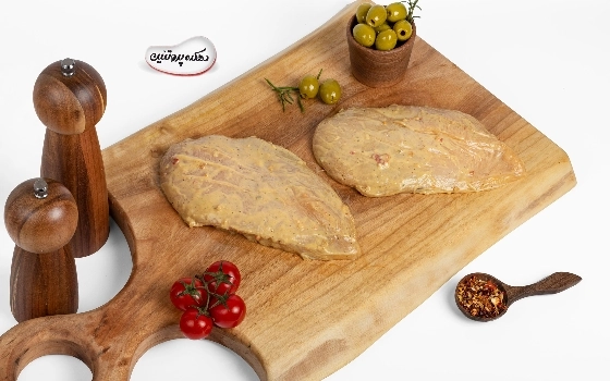 استیک سینه مرغ سس ماست