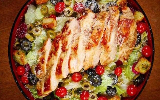 سالاد سزار مخصوص گریل