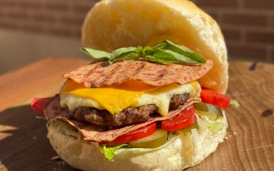 چیز ژامبون برگر