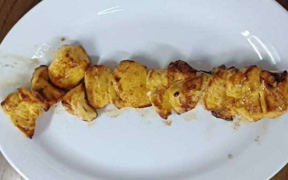 یک سیخ جوجه مخصوص سینه