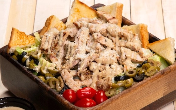 سزار با مرغ گریل