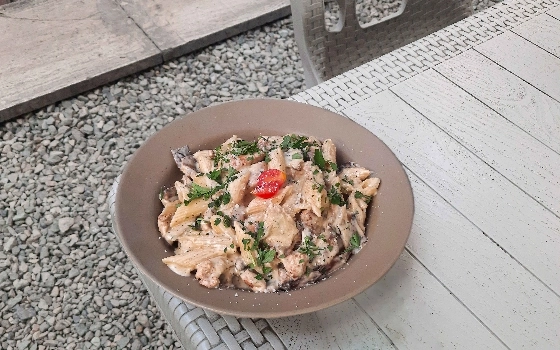 پاستا چیکن آلفردو