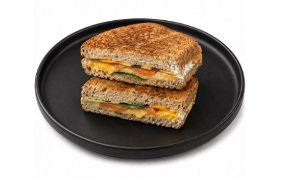 ساندویچ مرغ و هویج (نان جو)