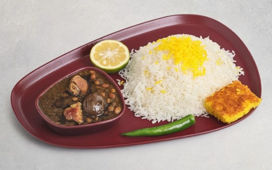 چلو خورشت قورمه سبزی