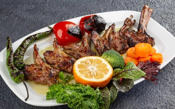 شیشلیک با استخوان