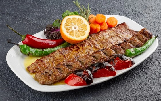 چلو کباب سلطانی ویژه محسن