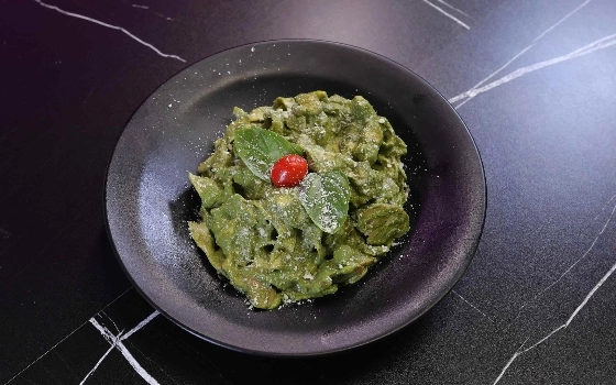 پاستا چیکن پستو