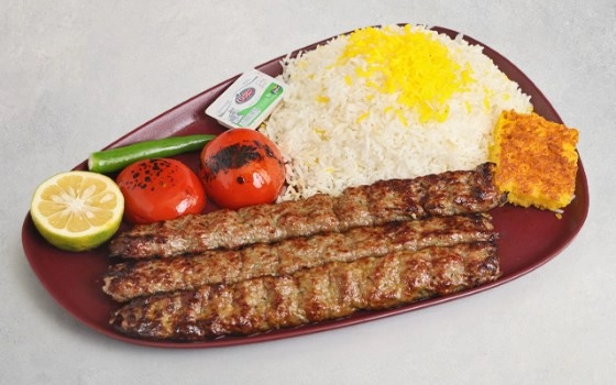 چلو کوبیده سه سیخ