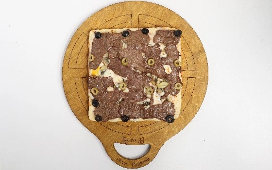 پیتزا سیر و استیک