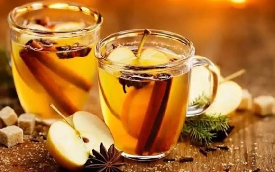 دمنوش سیب و دارچین