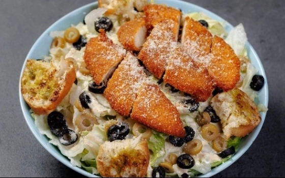 سالاد سزار سوخاری یک نفره
