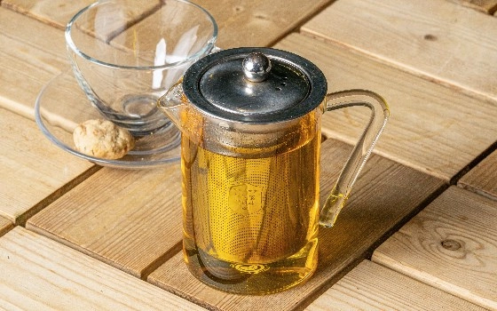 دمنوش کاج عسل لیمو