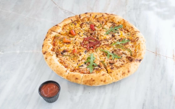 Shawarma pizza