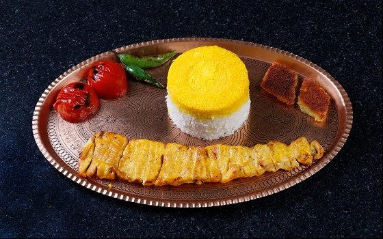 چلو جوجه کباب سینه (300 گرمی)