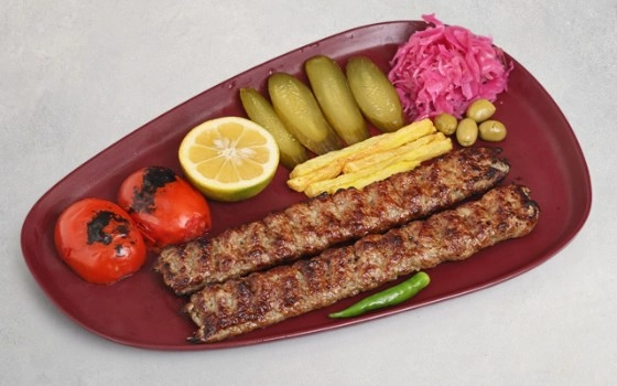 خوراک کباب دو سیخ