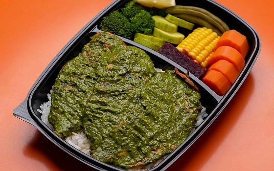 چلو استیک مرغ پستو