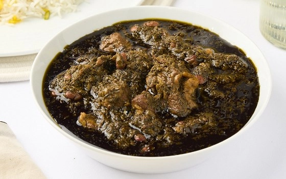 چلو قورمه سبزی