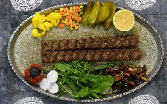 خوراک کباب کوبیده ( 1 سیخ )