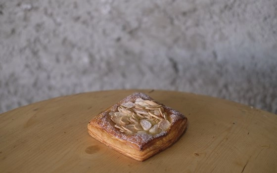 دنیش بادام