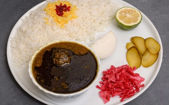 چلو خورش قورمه سبزی