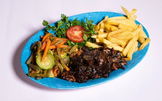خوراک بوقلمون با سس مخصوص آلوچه جنگلی
