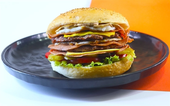 سوپر برگر ويژه دو آتيشه
