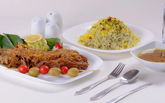 باقلا پلو با گردن