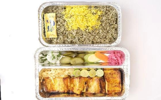 سبزی پلو با ماهی کبابی