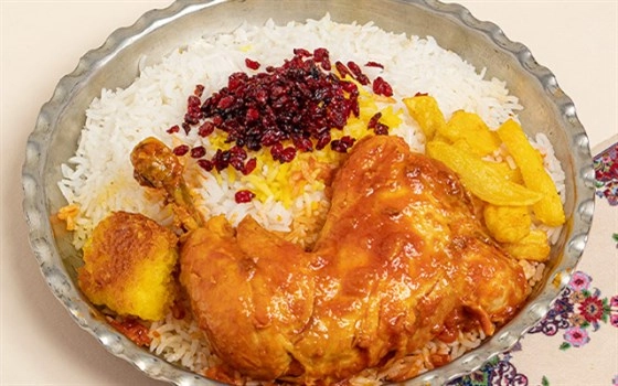 زرشک پلو با مرغ اقتصادی
