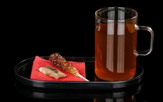چای سبز همراه با نبات