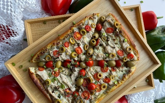 پیتزا مرغ و زعتر