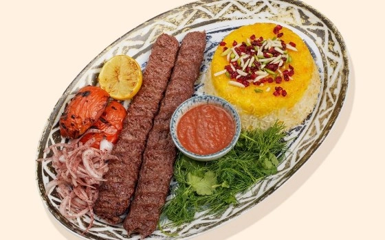 چلو کباب کوبیده