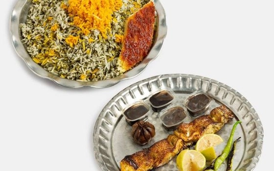 سبزی پلو ماهی کبابی سالمون