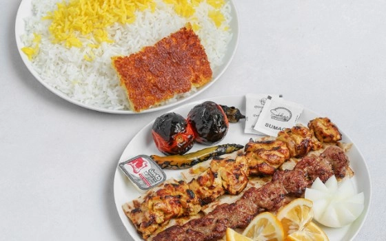 چلوکباب وزیری با جوجه ران