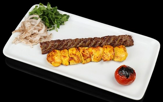 خوراک میکس 170 گرم جوجه و 80 گرم کوبیده