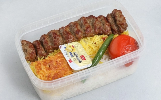 چلو کباب کوبیده اکو