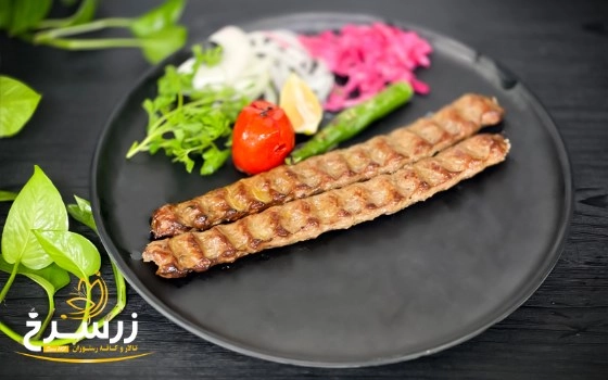کباب کوبیده (دو سیخ)