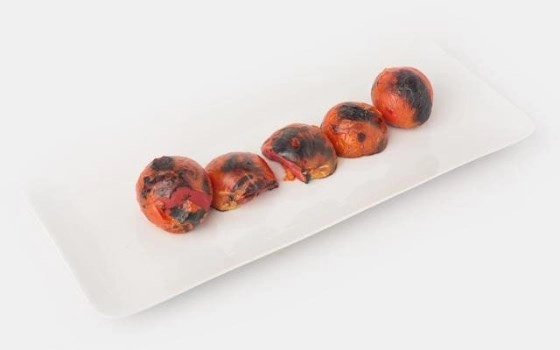 یک سیخ گوجه