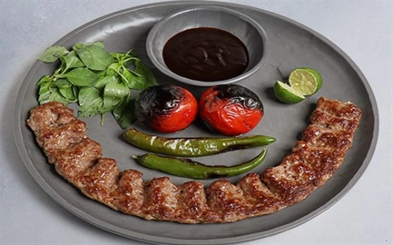 کباب لقمه تک سیخ