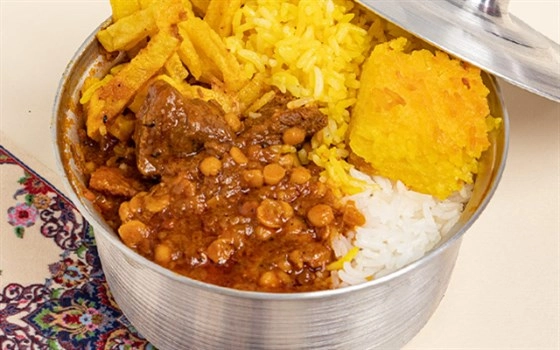 پلو خورشت قیمه سیب زمینی