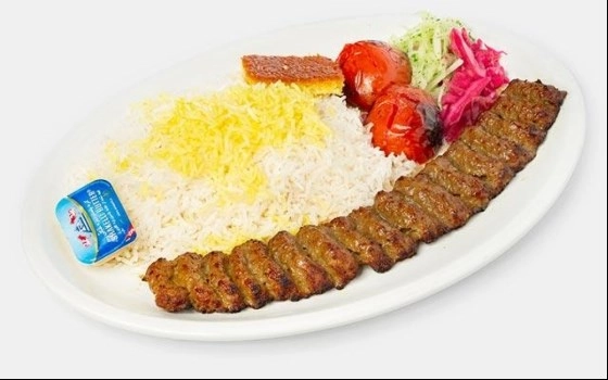 چلو کباب لقمه زعفرانی