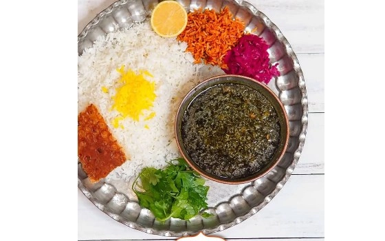 چلو خورشت قورمه سبزی