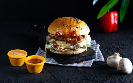 برگر مخصوص لاکچری