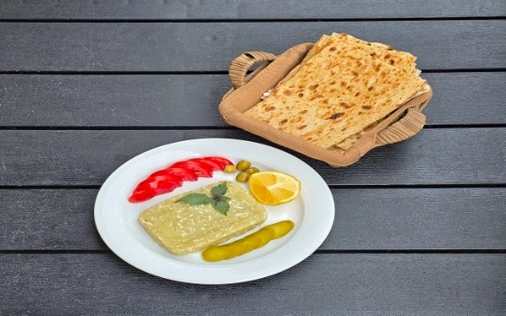 پوره با کره