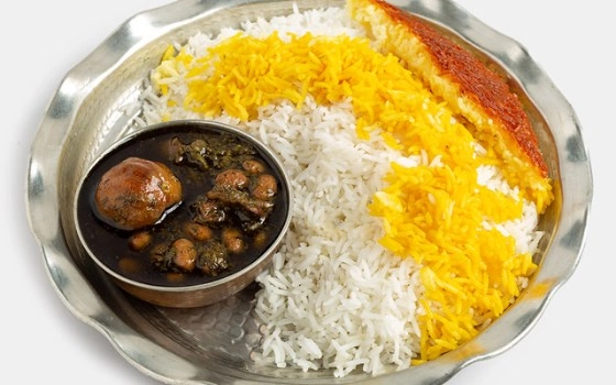 چلو خورشت قرمه سبزی