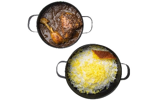 چلو خورش فسنجان با ران مرغ
